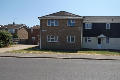 2 bedroom flat to rent, Upland Road, West Mersea, Colchester