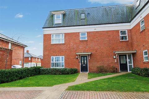 2 bedroom flat for sale, Heath Way, Shenley