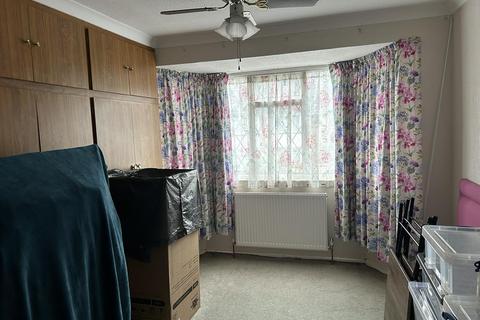 3 bedroom semi-detached house for sale, Blandford Avenue, Birmingham B36