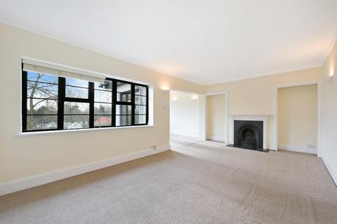 3 bedroom flat for sale, Christ Church Mount, Epsom