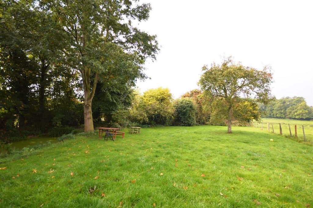 Communal Gardens.JPG