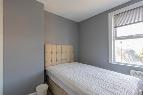 1 bedroom flat to rent, Ninian Road, Cardiff CF23