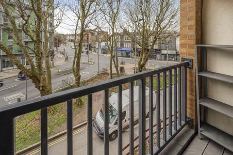 2 bedroom flat for sale, Rye Lane, London, SE15