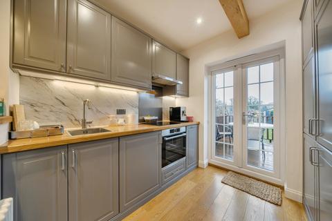 3 bedroom terraced house for sale, Churchbury Road, London