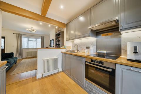 3 bedroom terraced house for sale, Churchbury Road, London