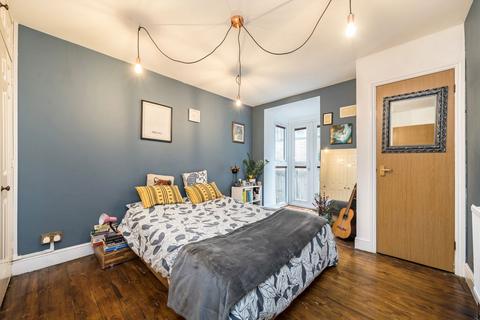 1 bedroom flat for sale, Tyson Road, London SE23