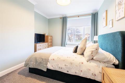 3 bedroom semi-detached house for sale, Woodgate Gardens, Gateshead
