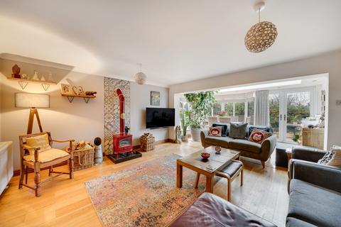 3 bedroom detached house for sale, Heath Close, Cleobury Mortimer, DY14