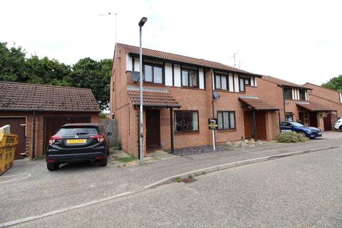 3 bedroom semi-detached house to rent, Woodhall Rise, PETERBOROUGH PE4