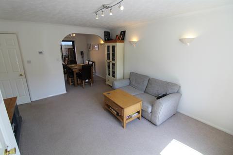3 bedroom semi-detached house to rent, Woodhall Rise, PETERBOROUGH PE4