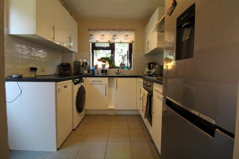 3 bedroom semi-detached house to rent, Woodhall Rise, PETERBOROUGH PE4