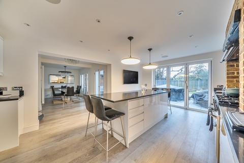 4 bedroom semi-detached house for sale, Eden Close, Surrey KT15