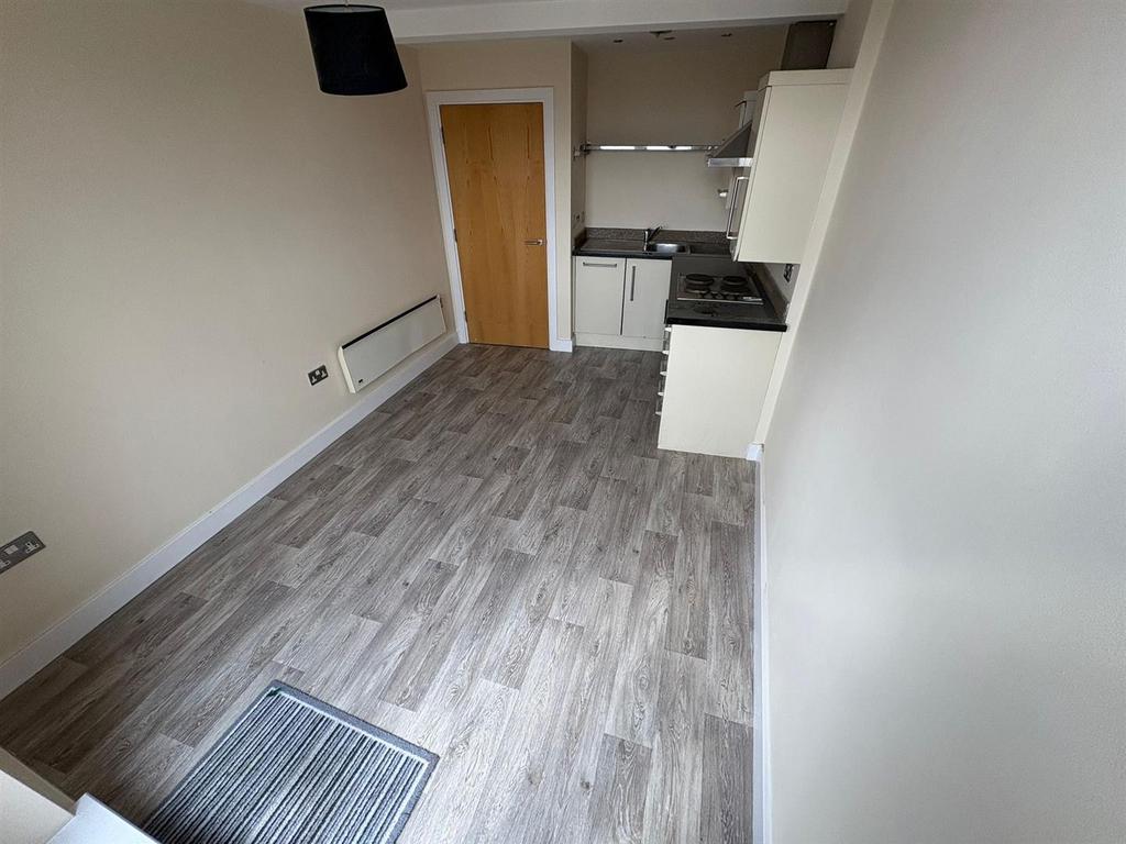 Kitchen lounge.JPG