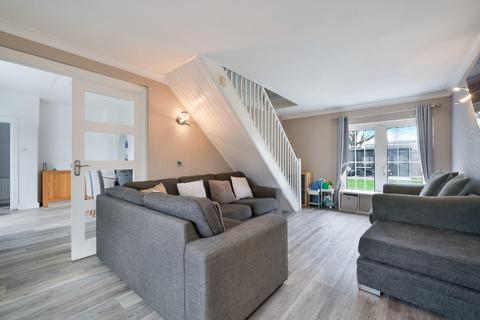 undefined, Hamilton Avenue, North Cheam