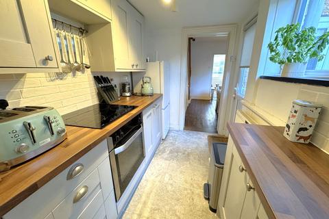2 bedroom terraced house for sale, High Street, Buckingham MK18