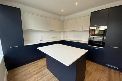 3 bedroom semi-detached house to rent, Market Gardens, Fairlight