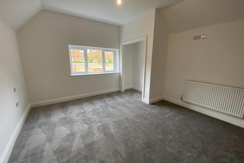 3 bedroom semi-detached house to rent, Market Gardens, Fairlight