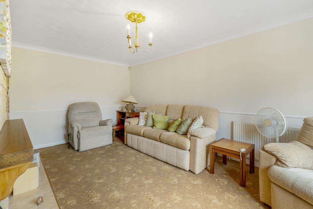 18 Churchill Drive (Spalding)-24.jpg