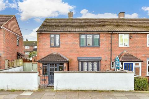 Hind Close, Chigwell IG7