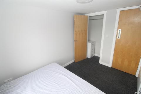 undefined, Lower Cathedral Road, Cardiff CF11