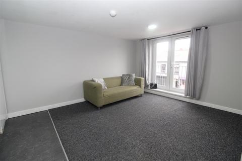 2 bedroom flat to rent, Lower Cathedral Road, Cardiff CF11