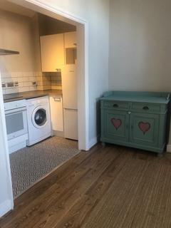 undefined, Cambridge Road, New Malden KT3
