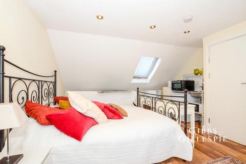 1 bedroom in a house share to rent, Eastcote Avenue, Greenford, UB6