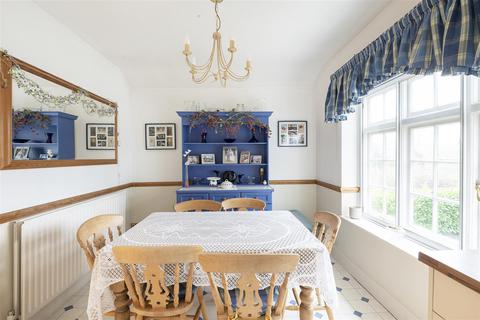 2 bedroom apartment for sale, The Hill, Wheathampstead