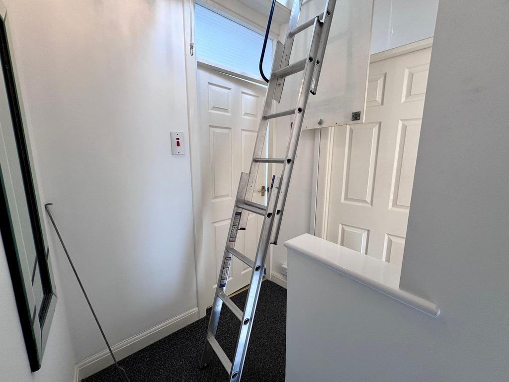 Landing / Loft Ladders