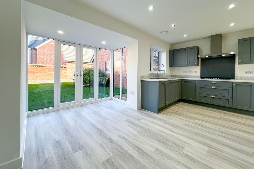 Kitchen and breakfast room