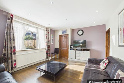 3 bedroom end of terrace house for sale, Knebworth Path, Borehamwood WD6