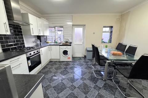 2 bedroom flat for sale, Oakdale Road, Forest Gate, London, E7