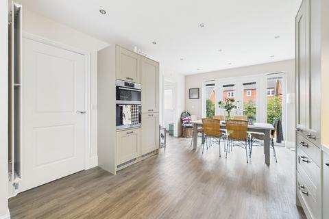 4 bedroom detached house for sale, Plantation Lane, Towcester, NN12