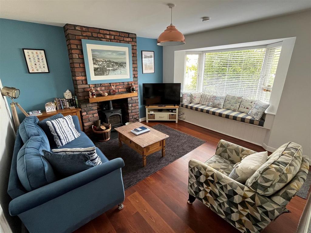 Sitting Room.jpg