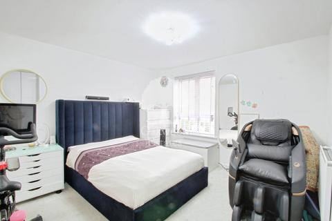 2 bedroom apartment to rent, Kenyon Way, Langley SL3
