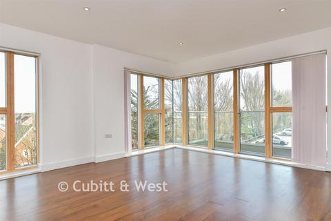 2 bedroom apartment for sale, The Causeway, Goring-By-Sea, Worthing, West Sussex
