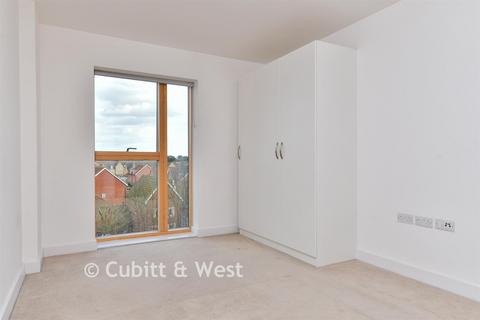 2 bedroom apartment for sale, The Causeway, Goring-By-Sea, Worthing, West Sussex
