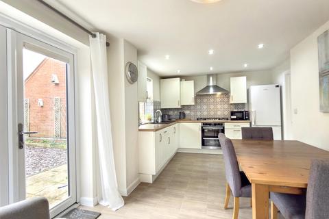 3 bedroom detached house for sale, Primrose Drive, Coalville, LE67