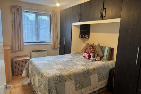 1 bedroom apartment to rent, Marnham Court, Wembley, HA0