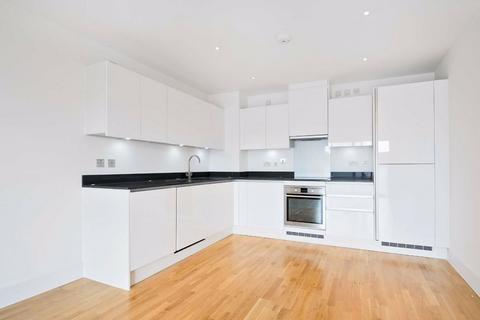 undefined, Streatham High Road, London SW16