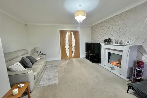 4 bedroom detached house for sale, Eade Close, Newton Aycliffe