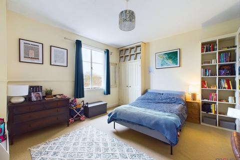 undefined, Wellington Square, Cheltenham GL50