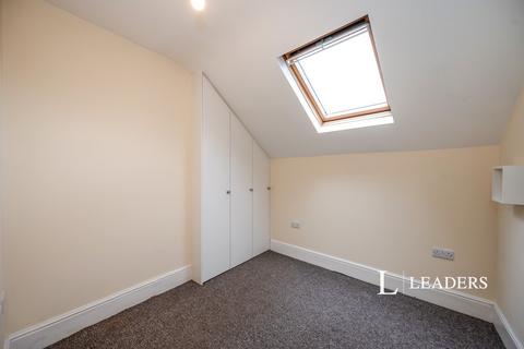2 bedroom flat to rent, Victoria Road North, Southsea, Hampshire, PO5