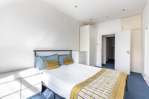 3 bedroom apartment to rent, Salusbury Road, London, NW6