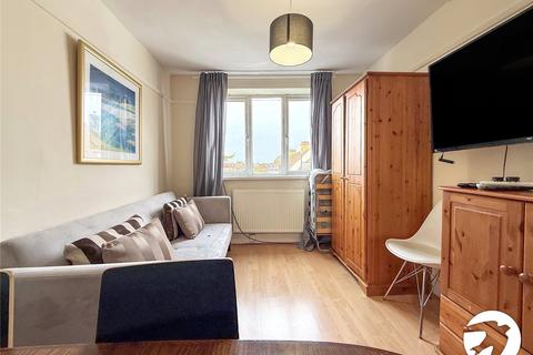 2 bedroom flat to rent, Avery Hill Road, London, SE9