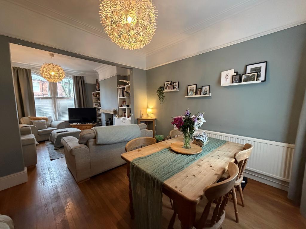 Through Lounge/Dining Area