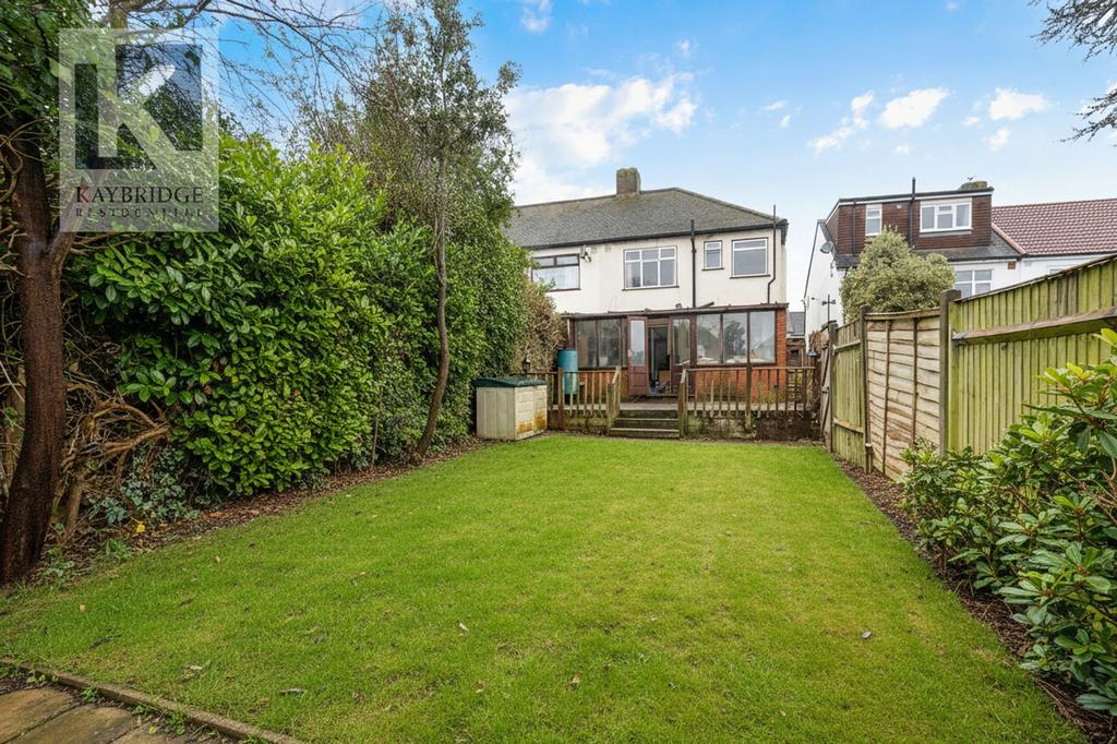 Elmstead Gardens, KT4 7 BE