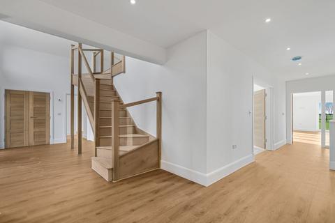3 bedroom detached house for sale, Sister Elms Drive , Sedgeberrow, Evesham, WR11