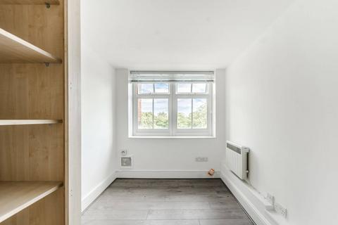 undefined, Este Road, Clapham Junction, London, SW11