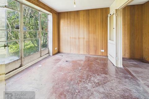 3 bedroom end of terrace house for sale, Tilgate Way, Crawley